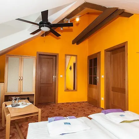 Casa de hóspedes Depandance U Crlíků 3*